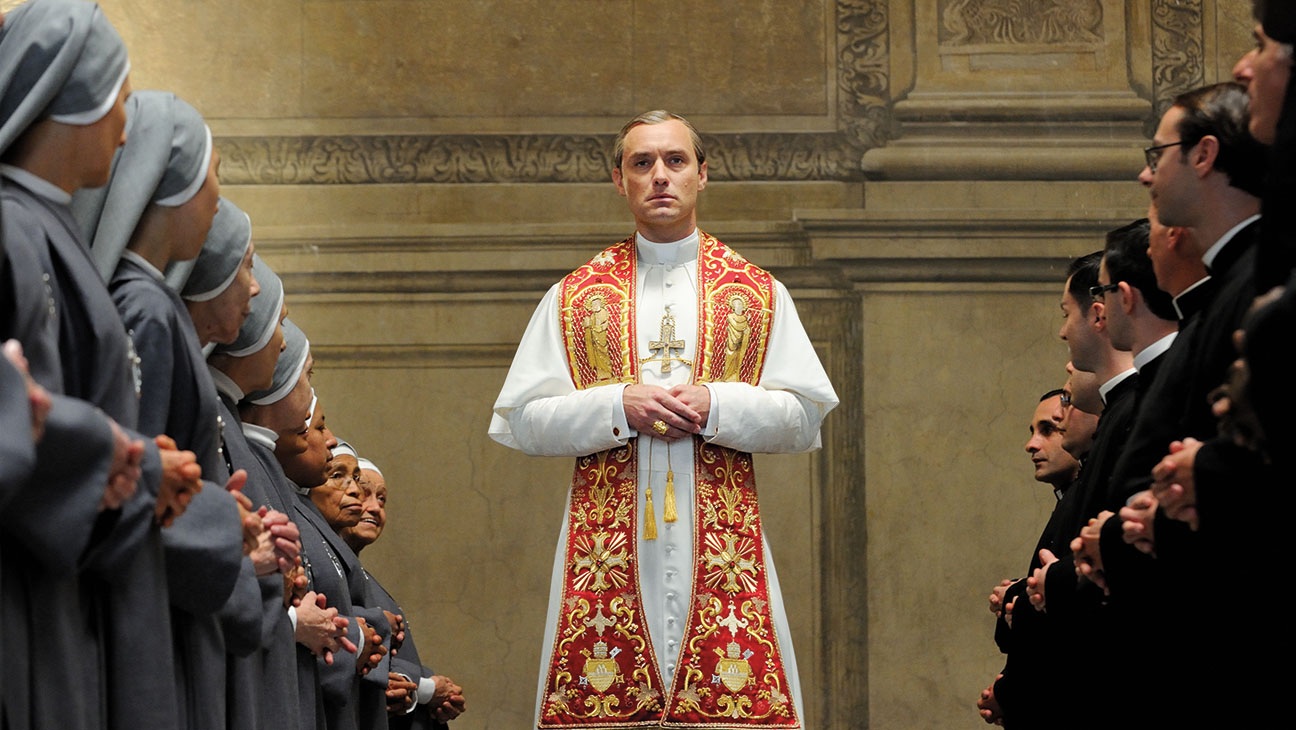 the_young_pope_-_still_-_h_-_2016