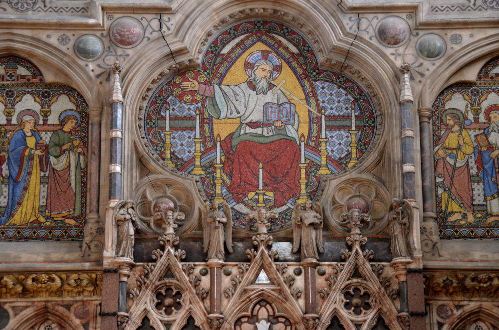 KebleCollegeChapelAltar